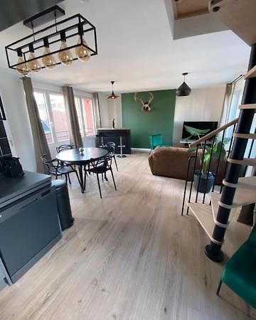 Апартаменты Duplex Proche Gare Vue Tour Perret Avec Parking Gratuit Амьен Экстерьер фото